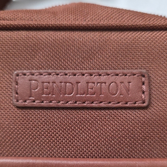 Pendleton Crossbody Bag with Blue and Yellow Geometric Design Travel - Picture 3 of 13